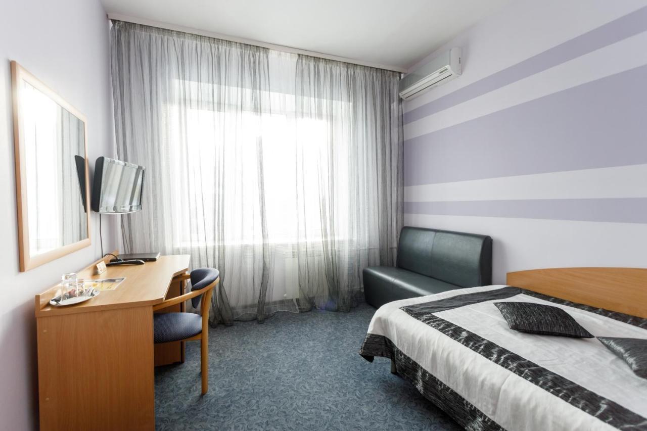 Hotel Atal Cheboksary Bagian luar foto