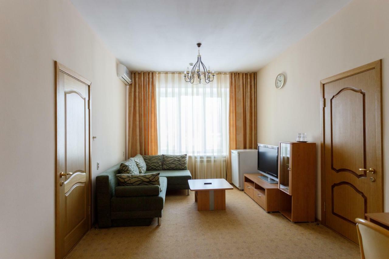 Hotel Atal Cheboksary Bagian luar foto